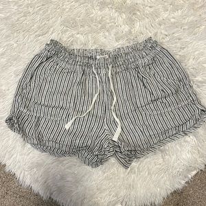 Maurices‎ Black/White Stripped Paper Bag Shorts